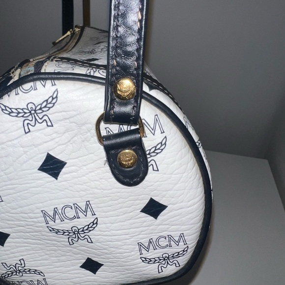 MCM Papillon Crossbody Bag - Picture 5 of 12